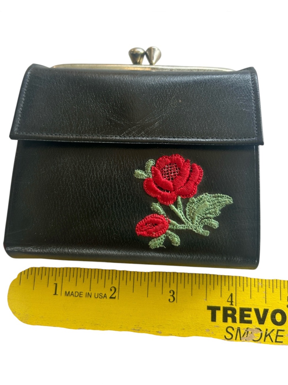 Vintage Rose Embroidered Wallet Key Case Cigarette Case & Lighter Set - Picture 6 of 14